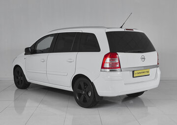 Opel Zafira Вид 4
