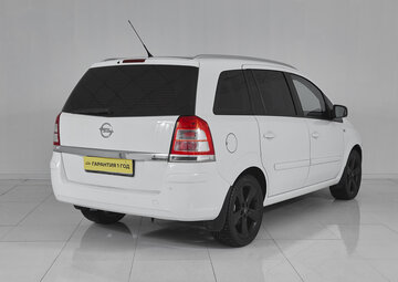 Opel Zafira Вид 5
