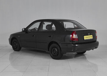 Hyundai Accent Вид 4