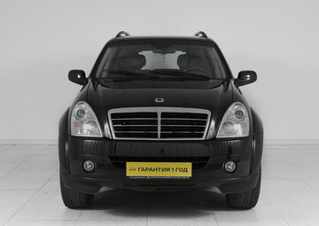 Ssangyong Rexton Вид 2