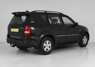 Ssangyong Rexton Вид 5