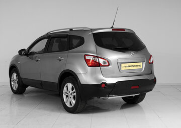 Nissan Qashqai+2 Вид 4