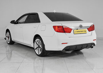 Toyota Camry Вид 4