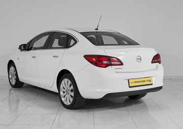 Opel Astra Вид 4
