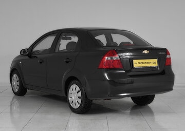 Chevrolet Aveo Вид 4