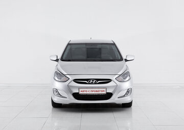 Hyundai Solaris Вид 2