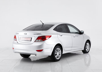 Hyundai Solaris Вид 4