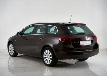 Opel Astra Вид 4