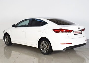 Hyundai Elantra Вид 3