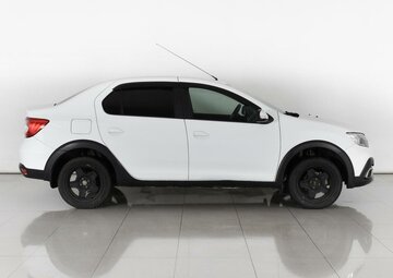 Renault Logan Вид 4