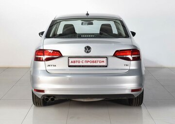 Volkswagen Jetta Вид 4