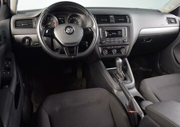 Volkswagen Jetta Вид 5