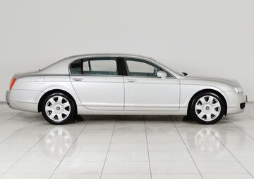 Bentley Continental Flying Spur Вид 4