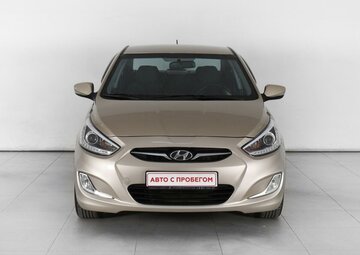 Hyundai Solaris Вид 2