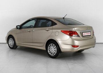 Hyundai Solaris Вид 3