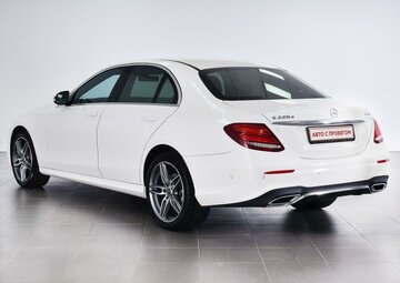 Mercedes benz E-Класс Вид 3