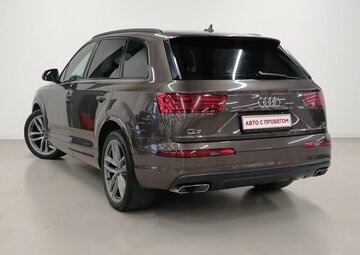 Audi Q7 Вид 4
