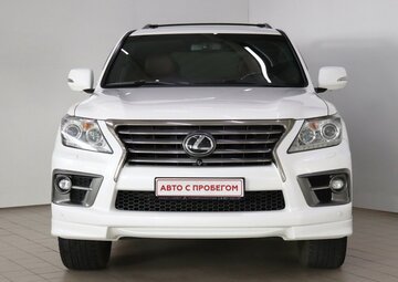 Lexus LX Вид 2