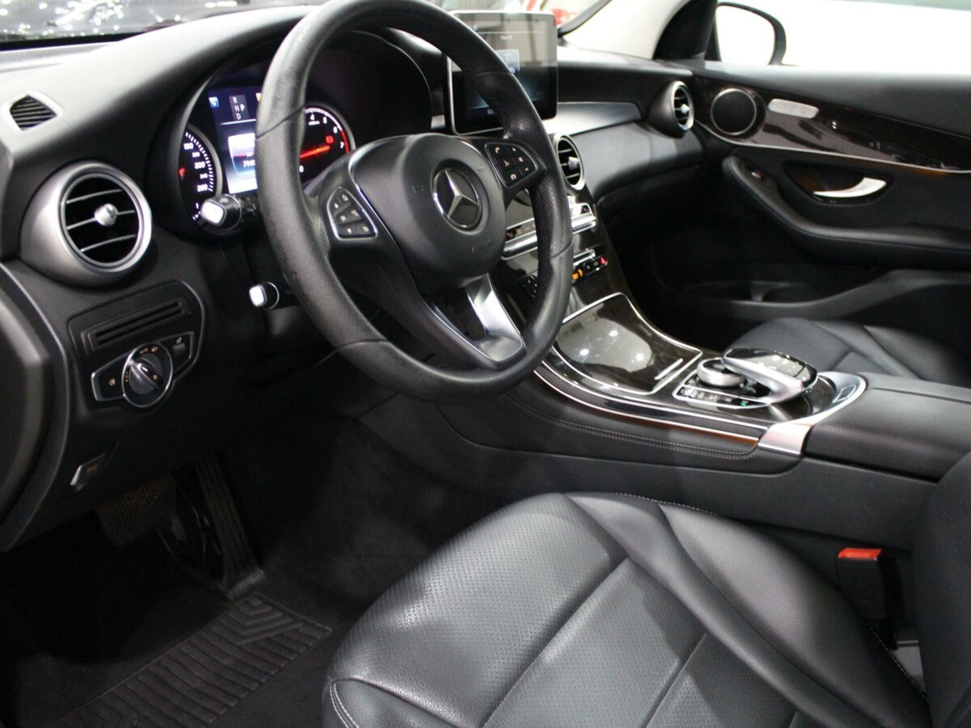 Mercedes benz GLC AMG