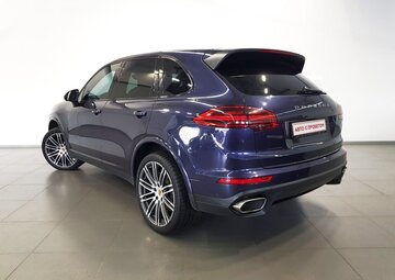 Porsche Cayenne Вид 4
