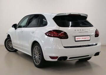 Porsche Cayenne Вид 4