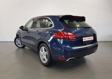 Porsche Cayenne Вид 4