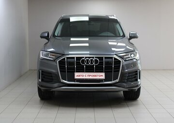 Audi Q7 Вид 2