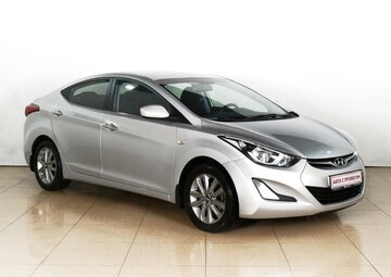 Hyundai Elantra Вид 1