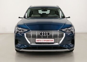 Audi e-tron Вид 2