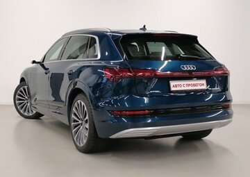 Audi e-tron Вид 4
