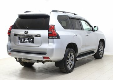 Toyota Land Cruiser Prado Вид 4