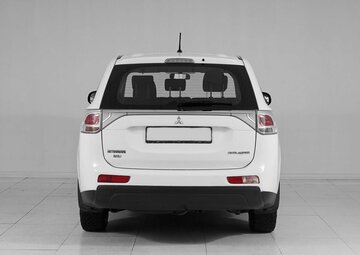 Mitsubishi Outlander Вид 5