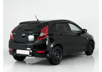 Hyundai Solaris Вид 4
