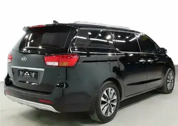 Kia Carnival Вид 3