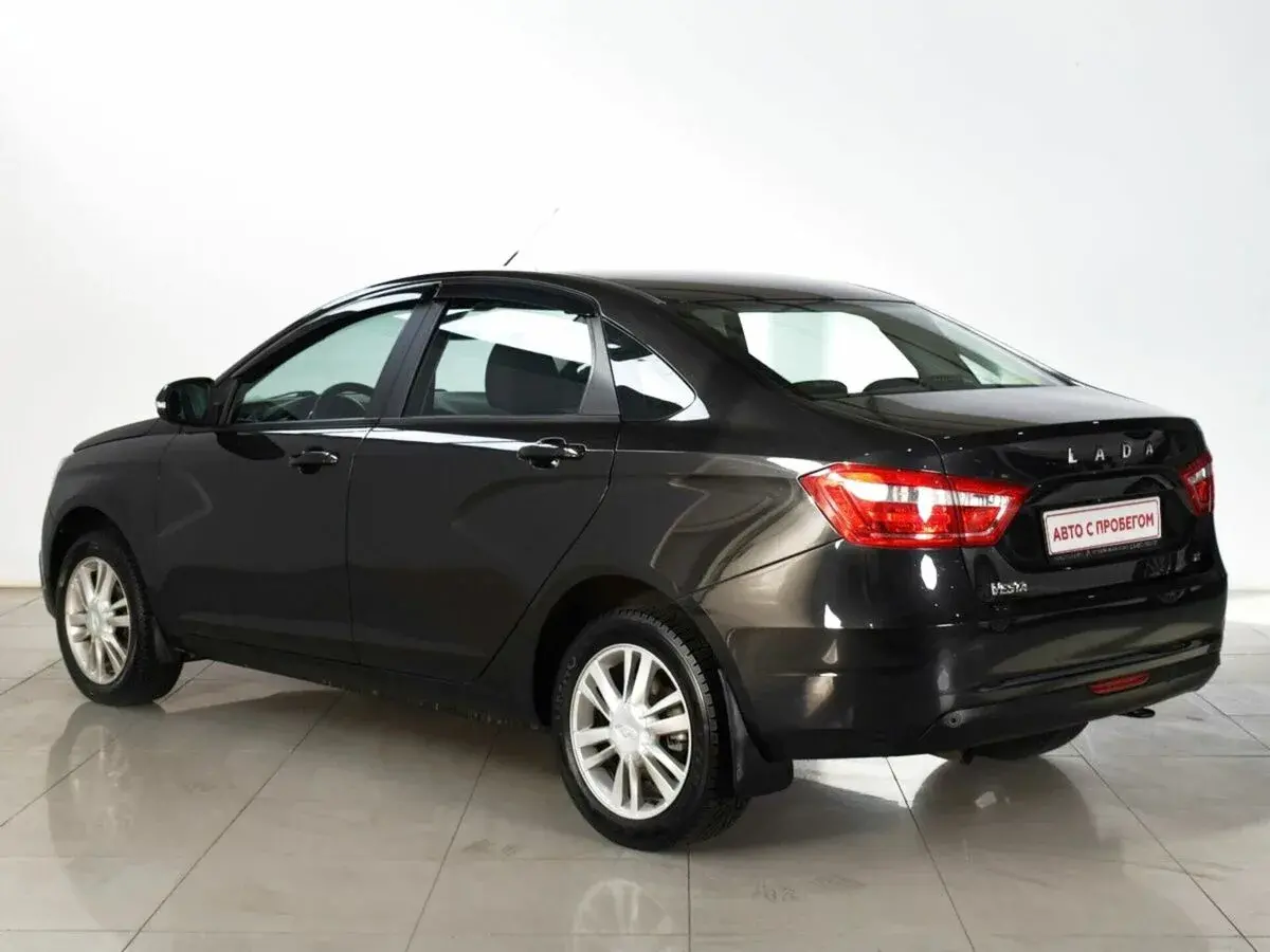Lada Vesta