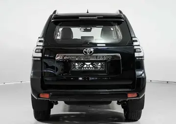 Toyota Land Cruiser Prado Вид 4
