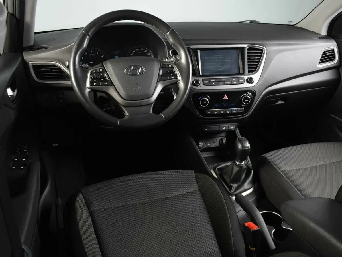 Hyundai Solaris