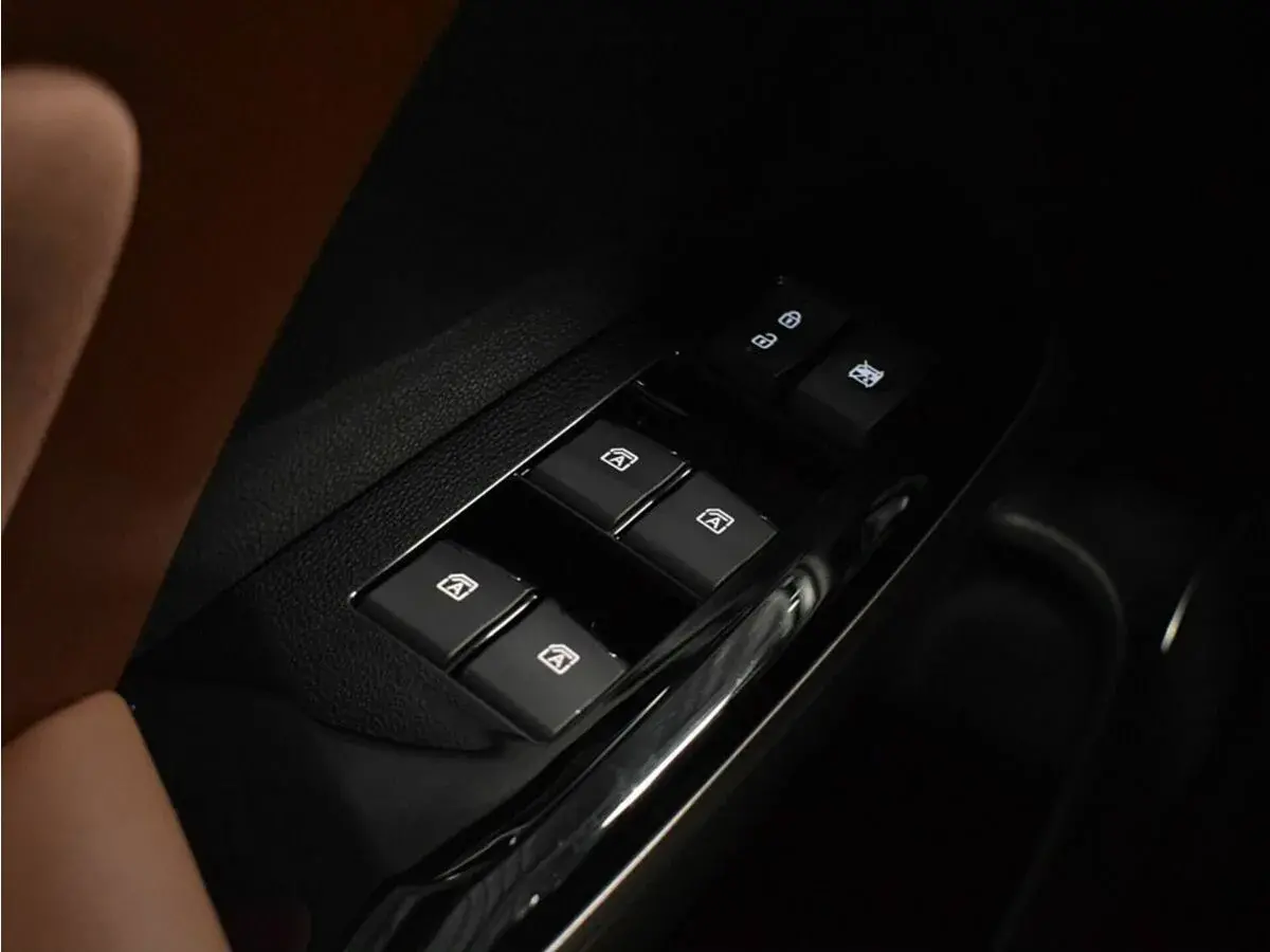 GAC GN8