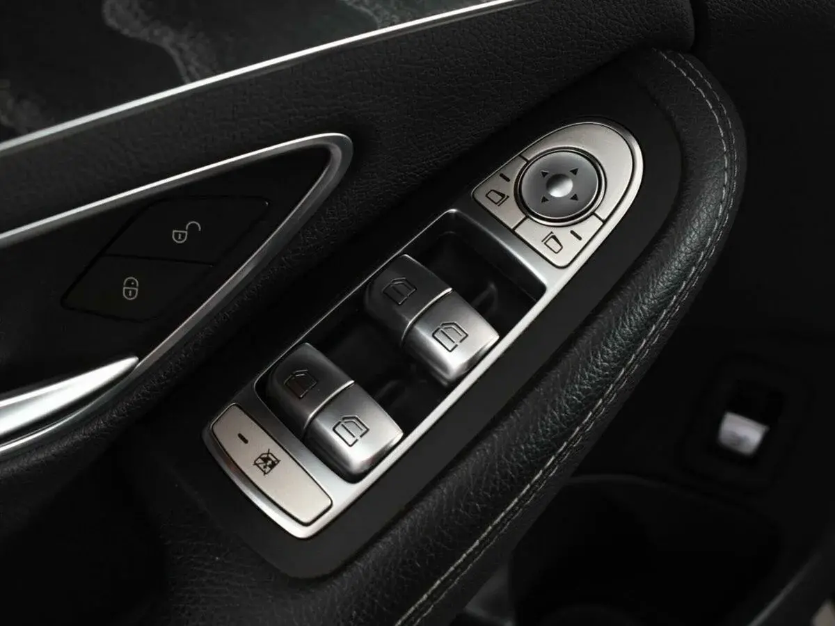 Mercedes benz C-Класс