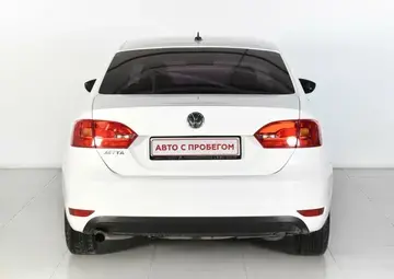 Volkswagen Jetta Вид 4