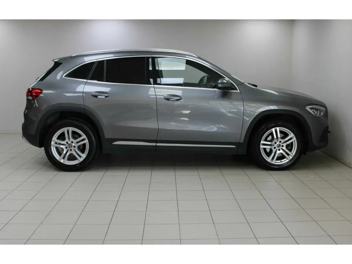 Mercedes benz GLA