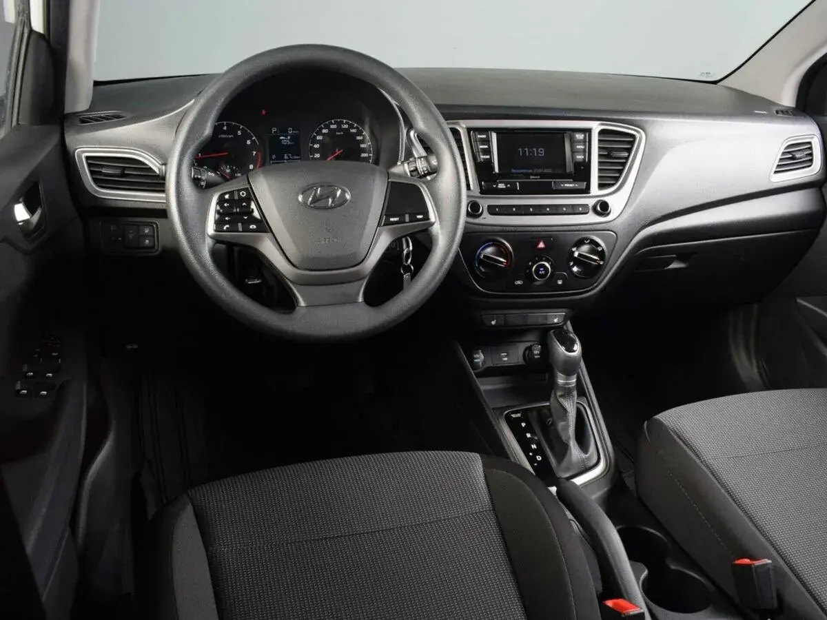Hyundai Solaris