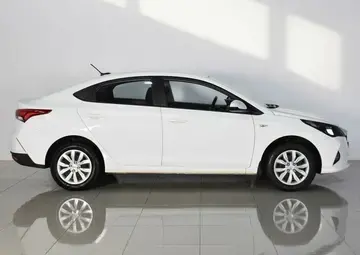 Hyundai Solaris Вид 4
