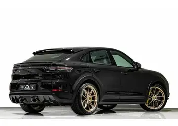 Porsche Cayenne Вид 4