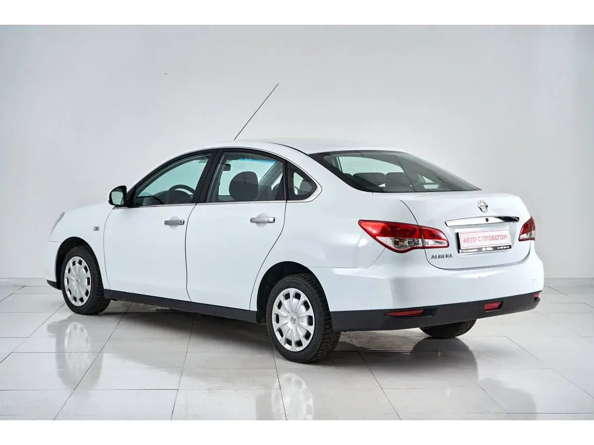 Nissan Almera