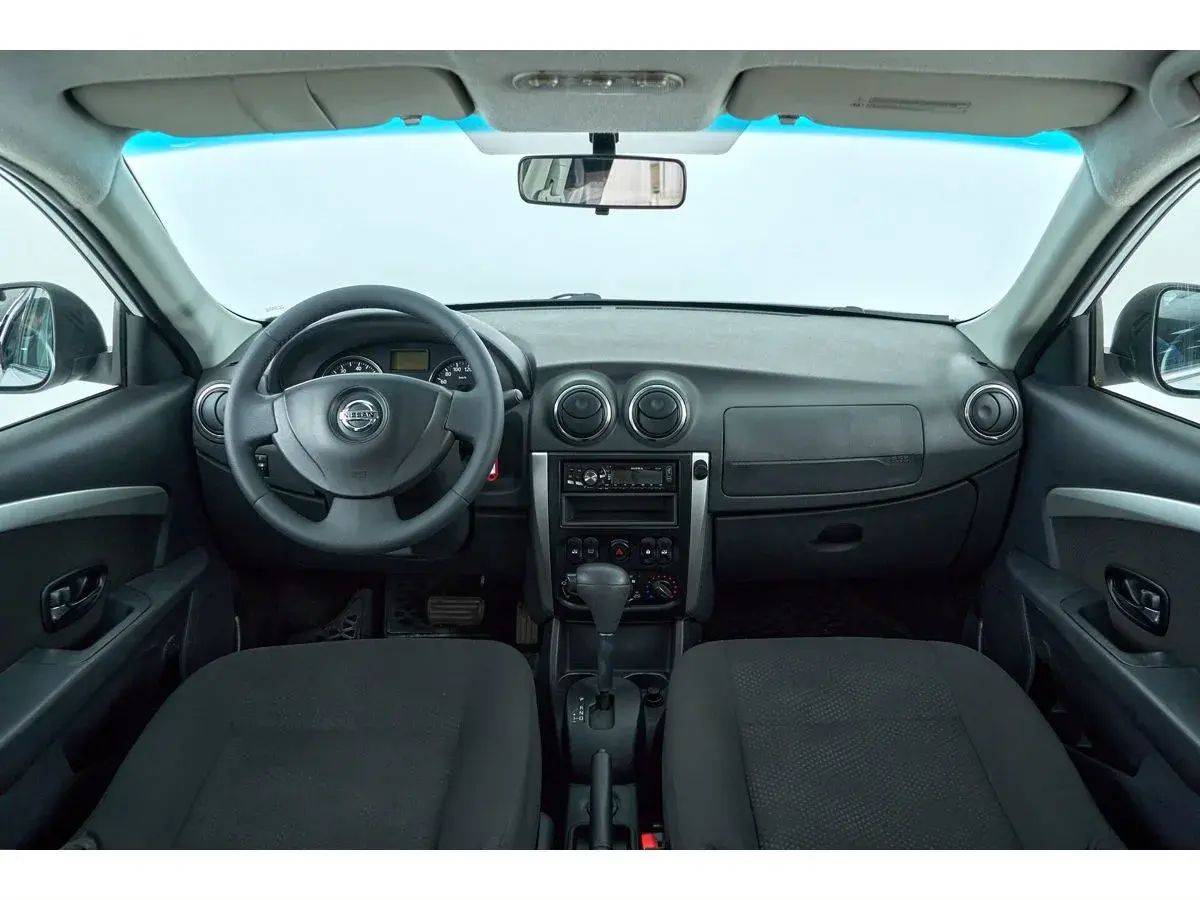 Nissan Almera