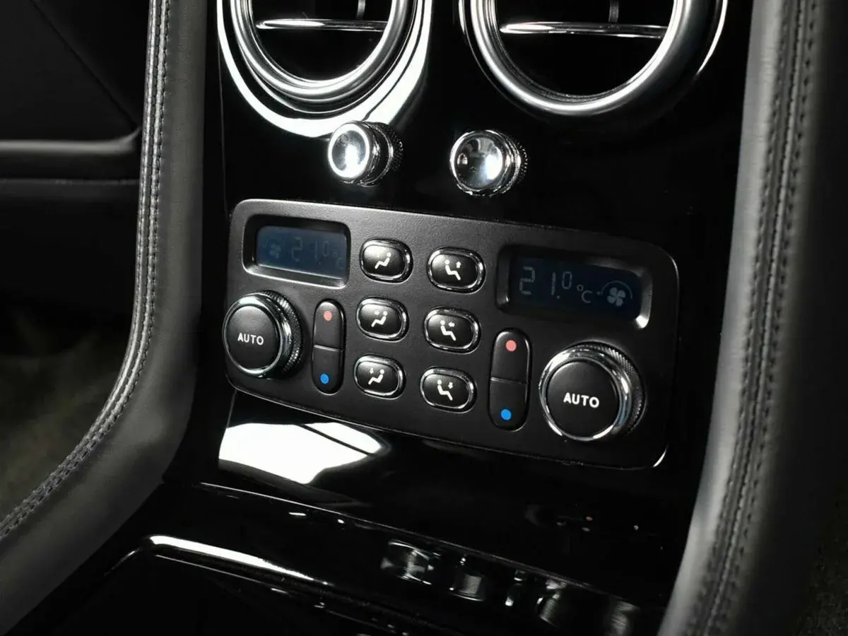 Bentley Continental Flying Spur