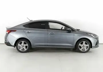 Hyundai Solaris Вид 4