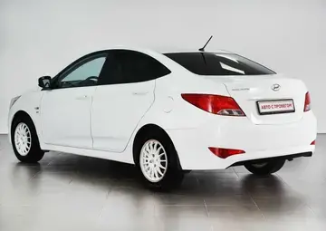 Hyundai Solaris Вид 3