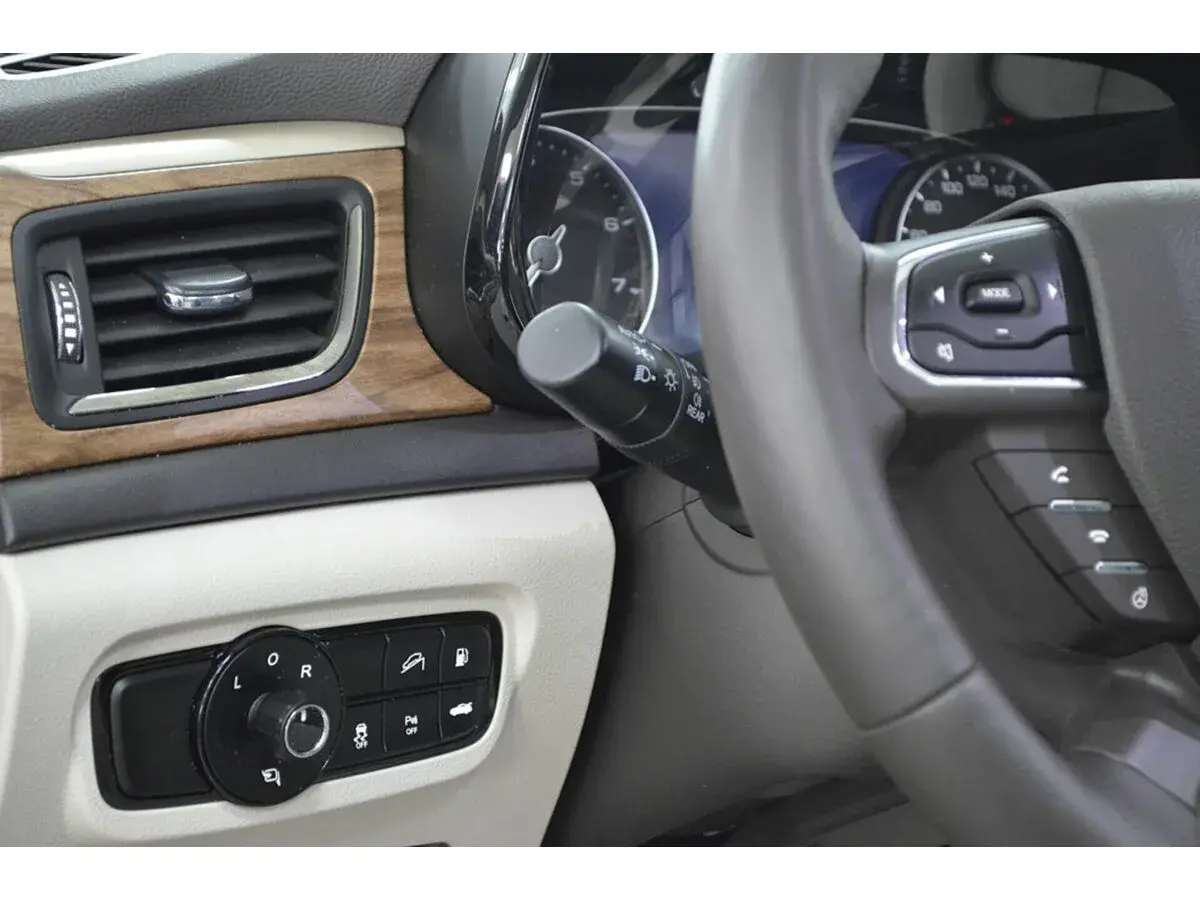 GAC GS8